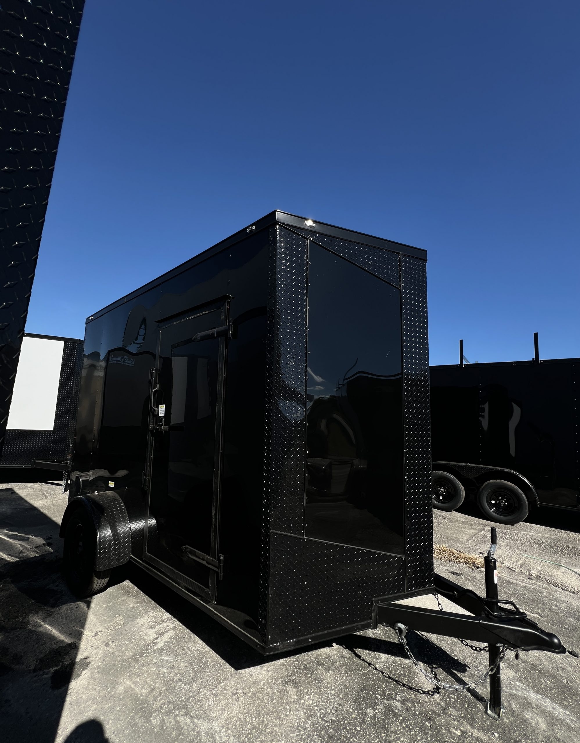 π 2026 6x10 Sa Enclosed Cargo Trailer Single Axle 0.080 Polycore π₯ (BLACKOUT)