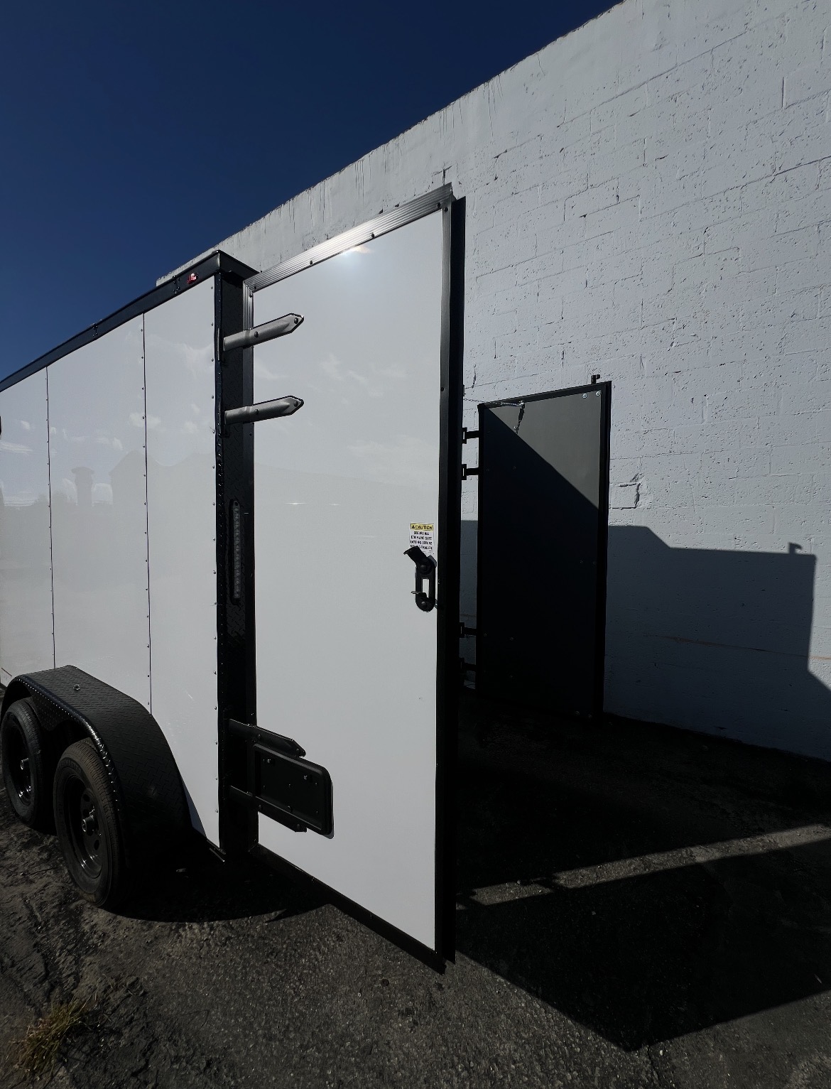 π 2026 6x10 Ta Enclosed Cargo Trailer Double Axle 0.080 Polycore Barn Doors π₯(WHITE / BLACK TRIM)