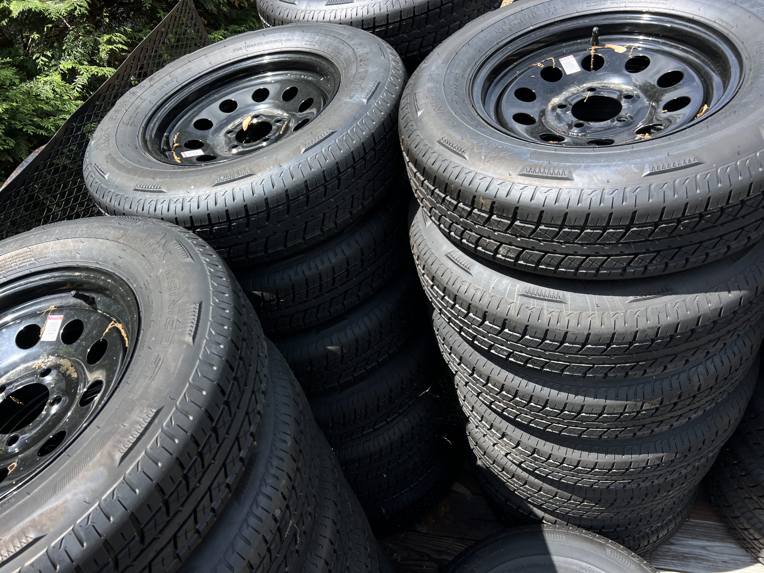 "Fresh 205/75R15 Tire Mounted on 5-Lug Rim - Ready to Roll!"β
π