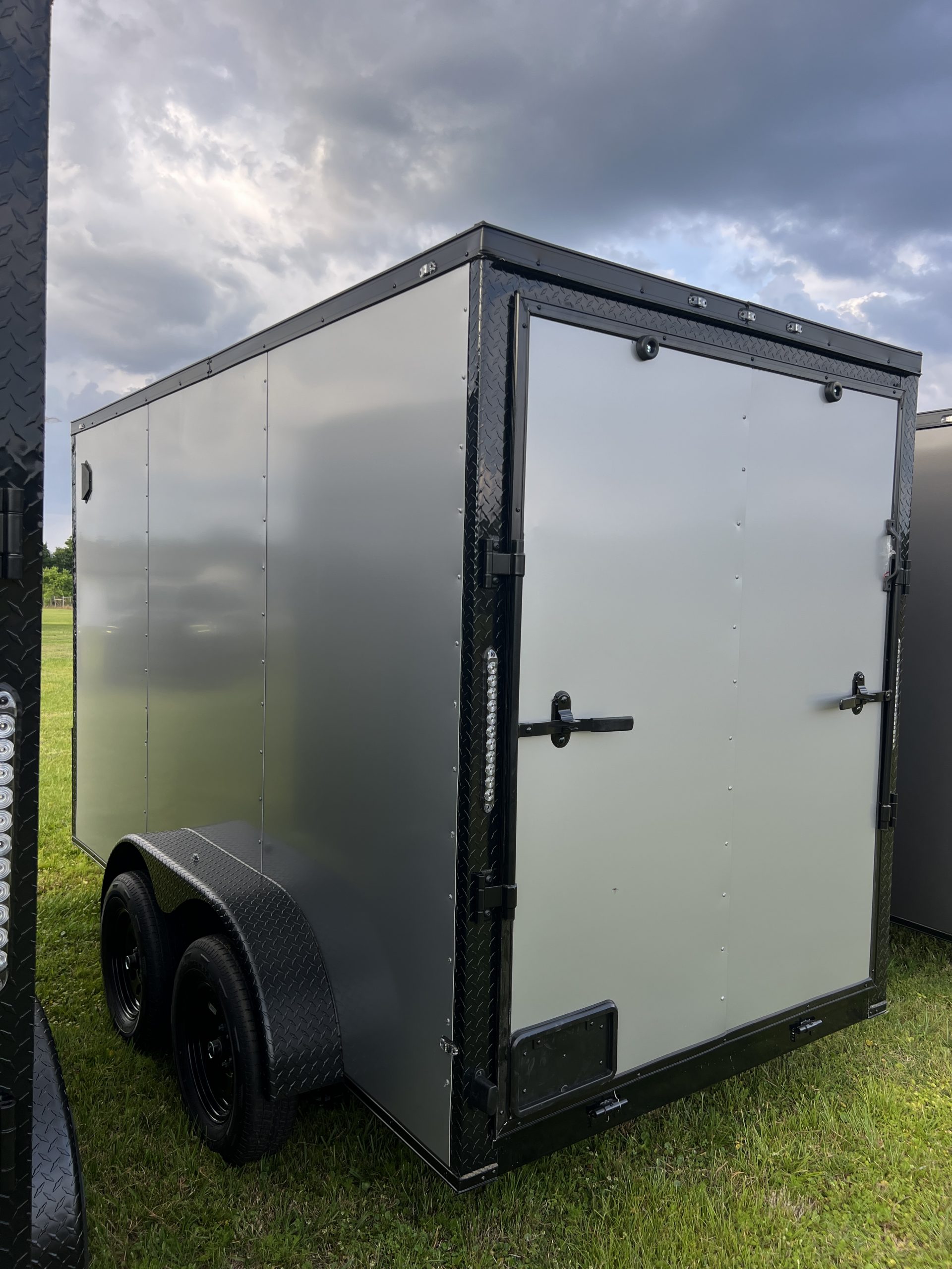 π 2026 6x12 Ta Enclosed Cargo Trailer Double Axle Polycore 0.080π₯ (SILVER / BLACK TRIM) - Image 4