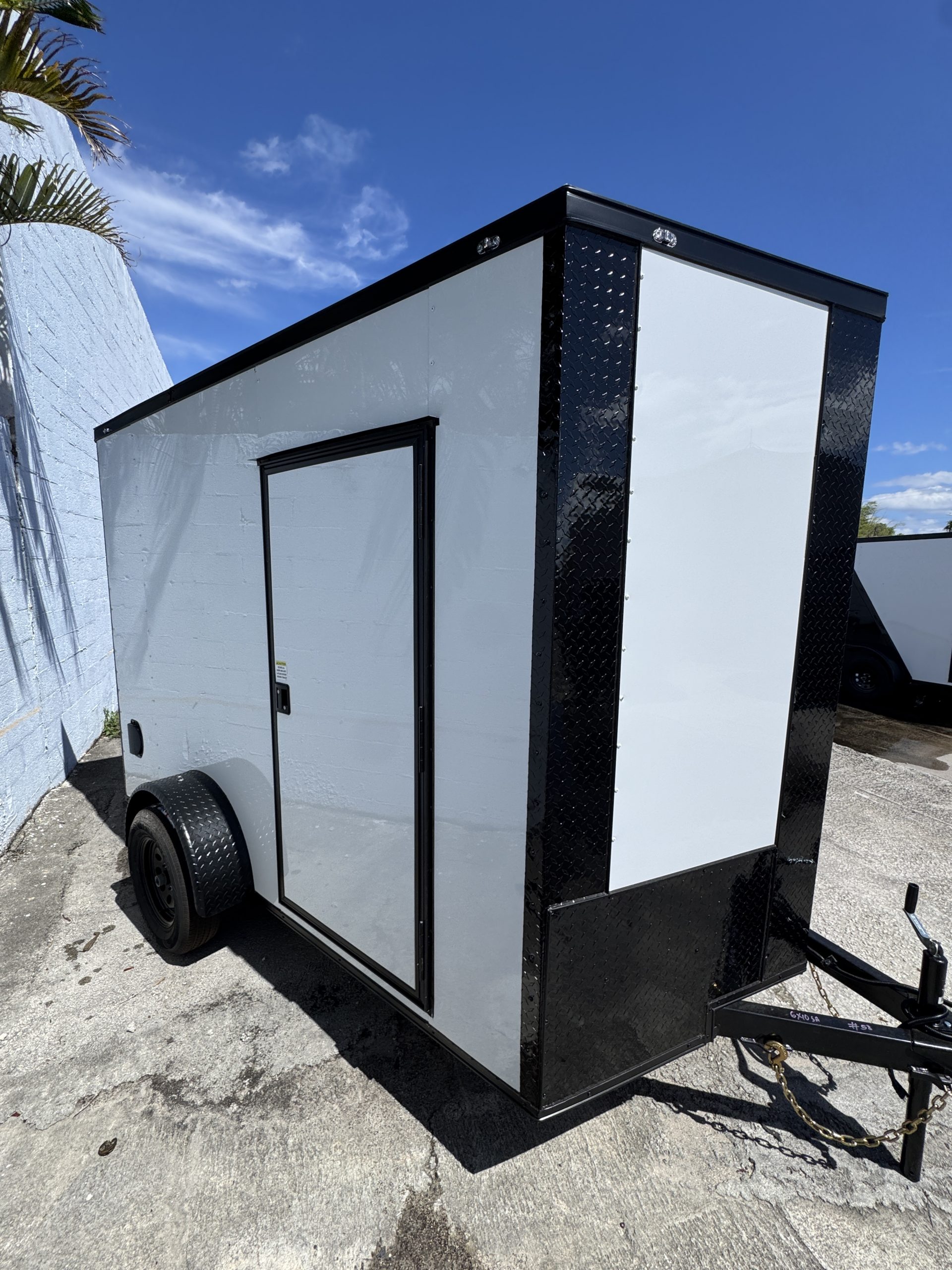 π 2026 6x10 Sa Enclosed Cargo Trailer Single Axle 0.080 Polycore π₯ (WHITE / BLACK TRIM)